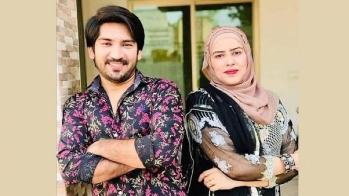 आदिल और उसकी पत्नी (फाइल फोटो)