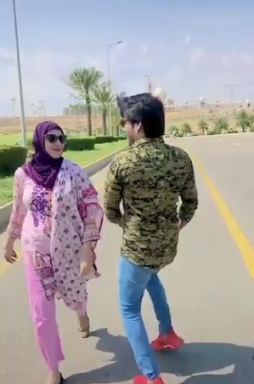 TikTok स्टार