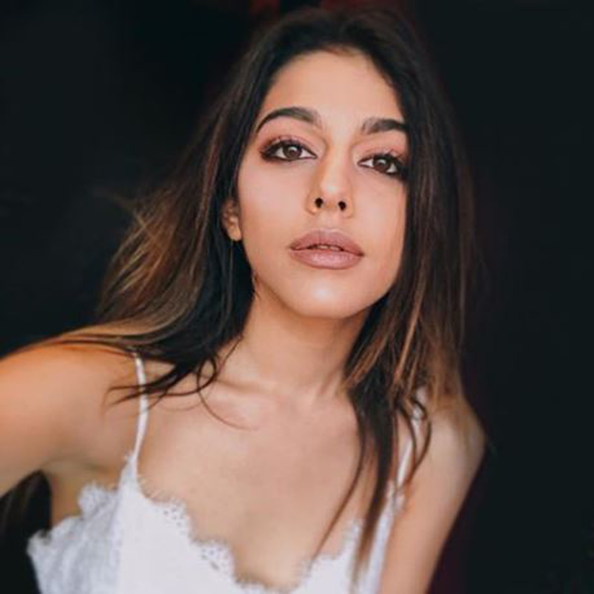 अलाया फर्नीचरवाला