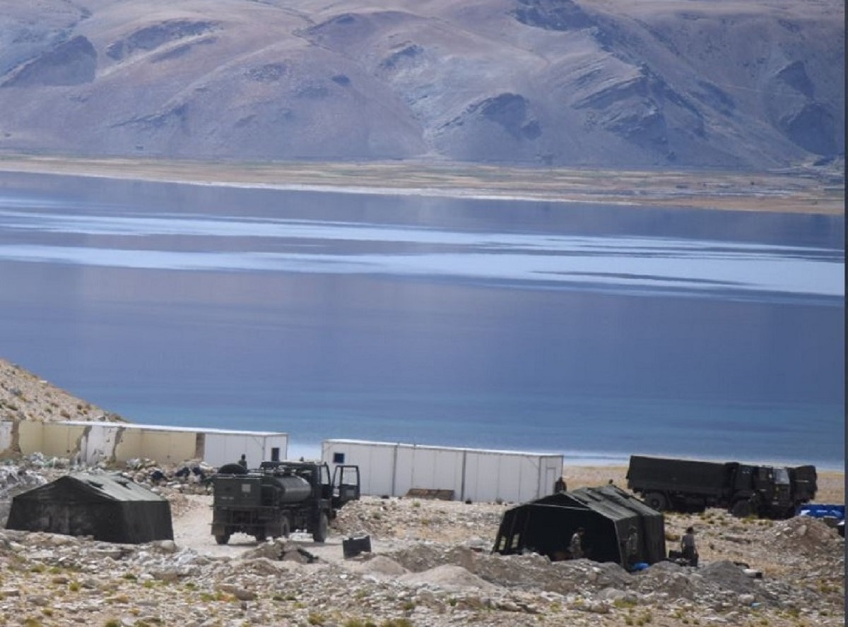 LAC पर भयंकर तनाव