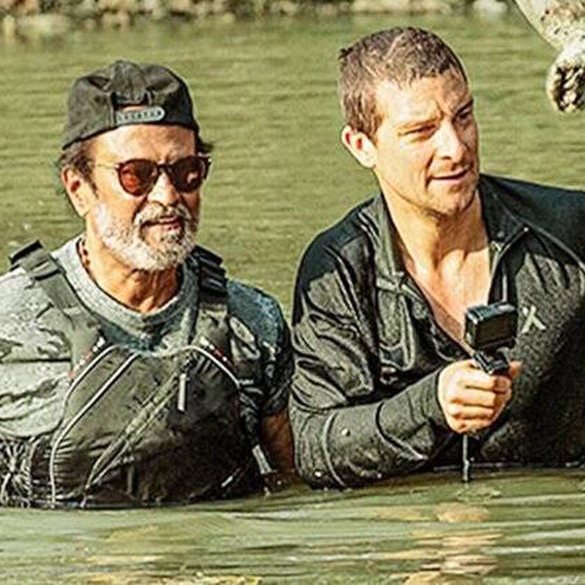 बेयर ग्रिल्स और रजनीकांत