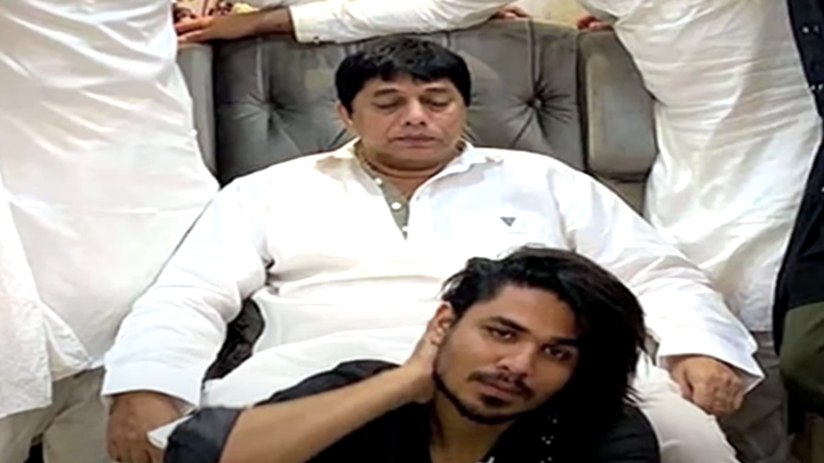 फारूख बटाटा.