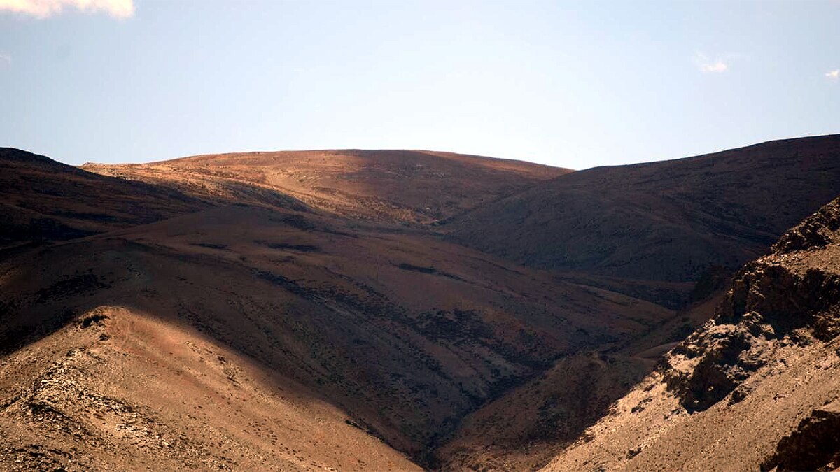 Black Top Exclusive Image Pangong Lake