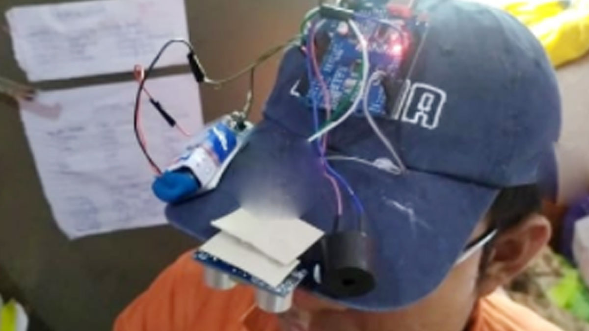 कोरोना टोपी (फोटो आजतक)