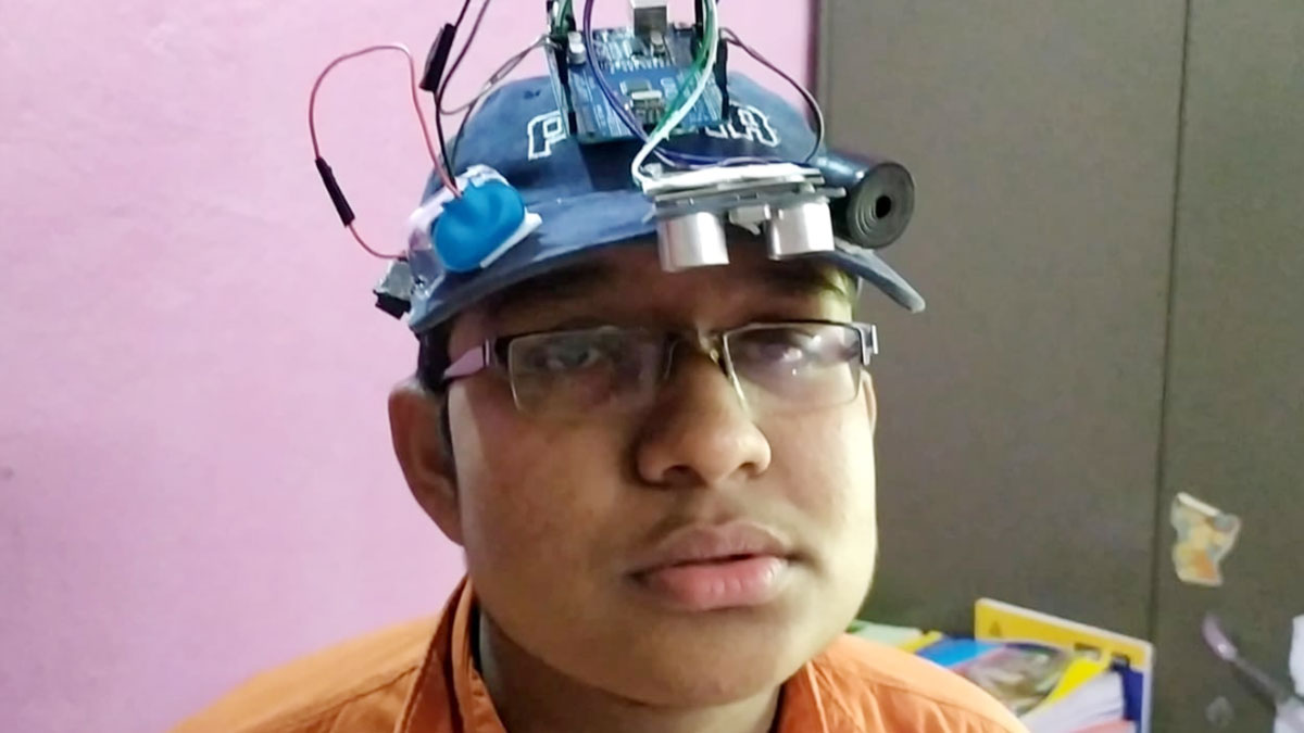 कोरोना टोपी (फोटो आजतक)