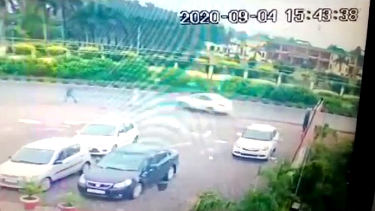 कार की हाइजैकिंग.