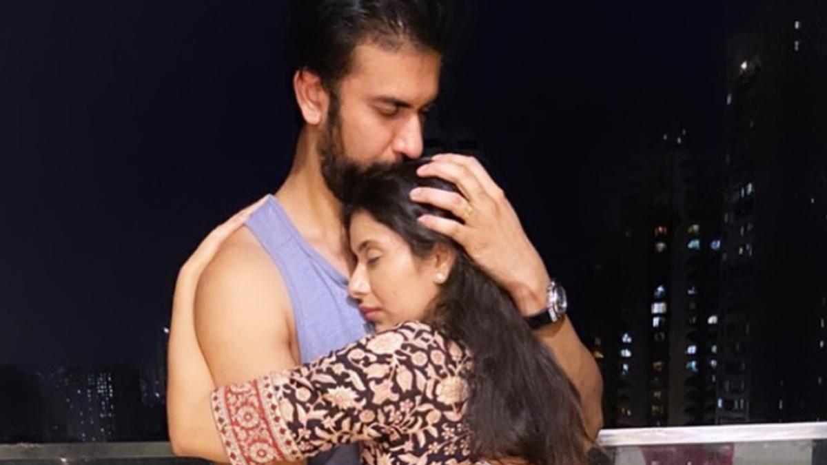 चारु और राजीव