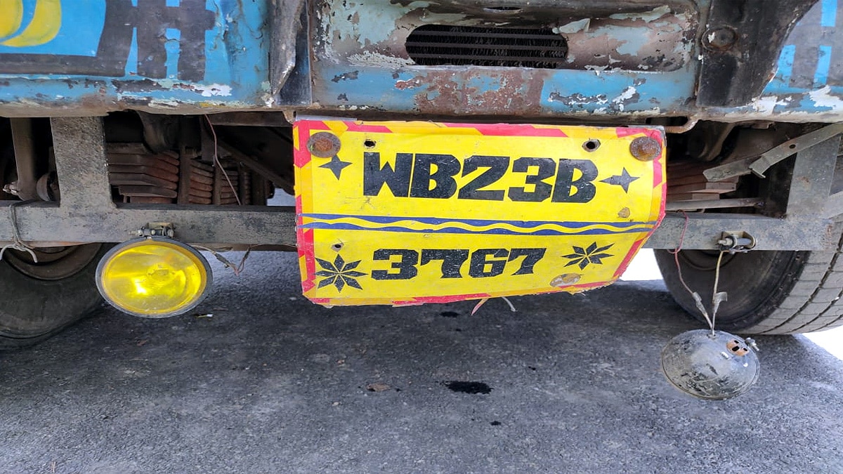 Chhapra Country alcohol filled truck hit police van