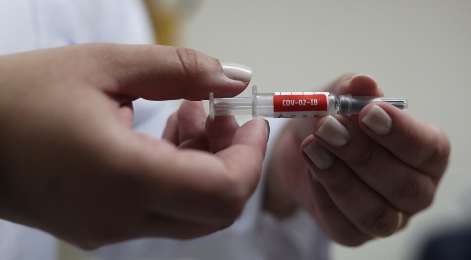 दूसरे चरण में किसे मिले वैक्सीन?