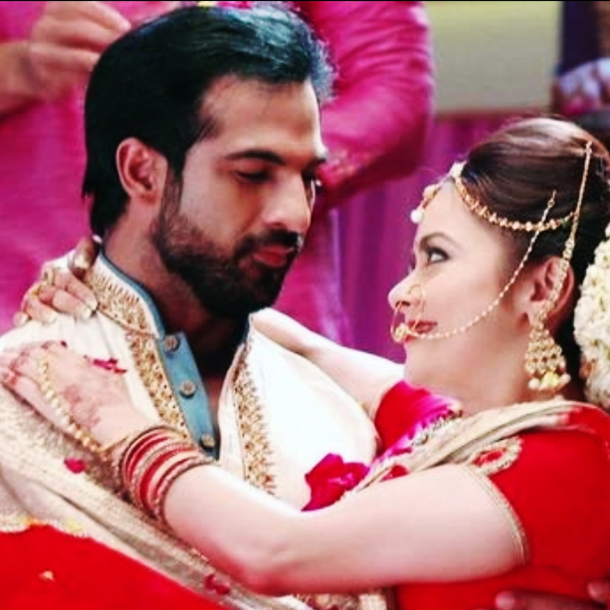 मोहम्मद नसीम और देवोलीना