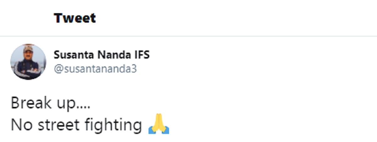 भेड़ों की लड़ाई में हुई कुत्ते की एंट्री