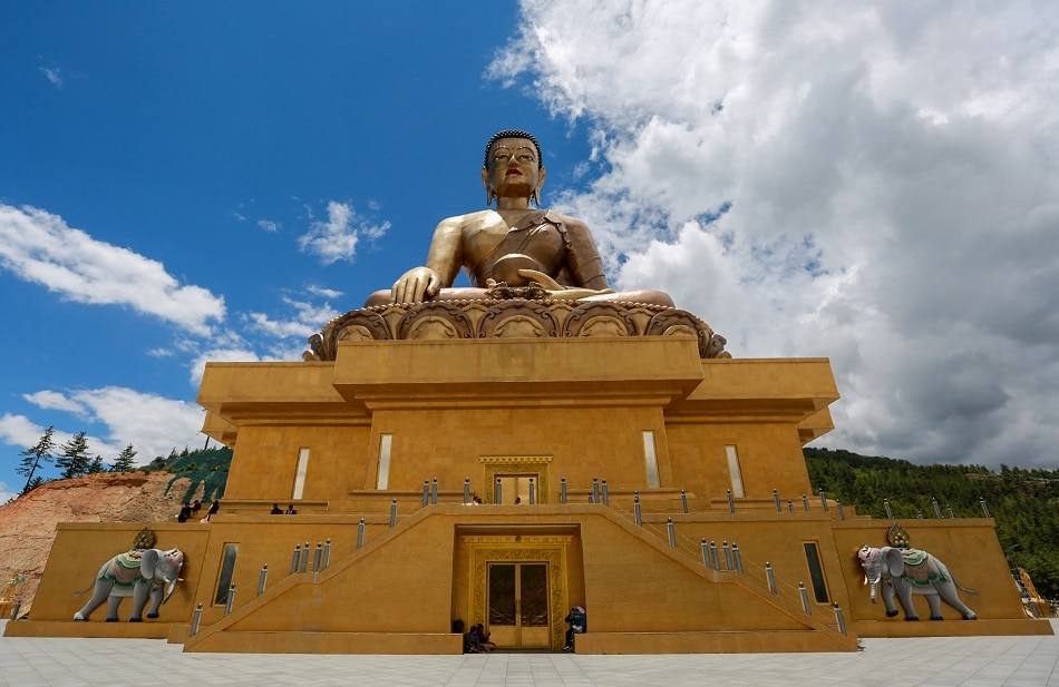 हर साल बुध प्रतिमा के दर्शन करने आते हैं लोग