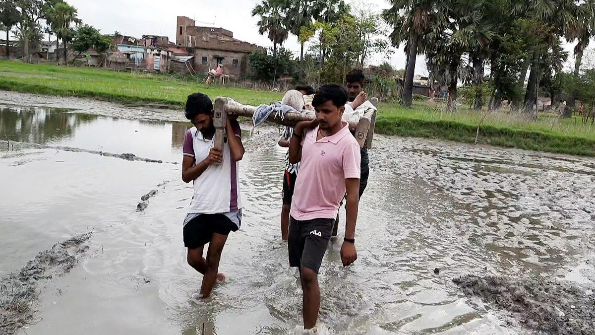 No Roads No Marriage in this Village of Gopalganj Bihar Election