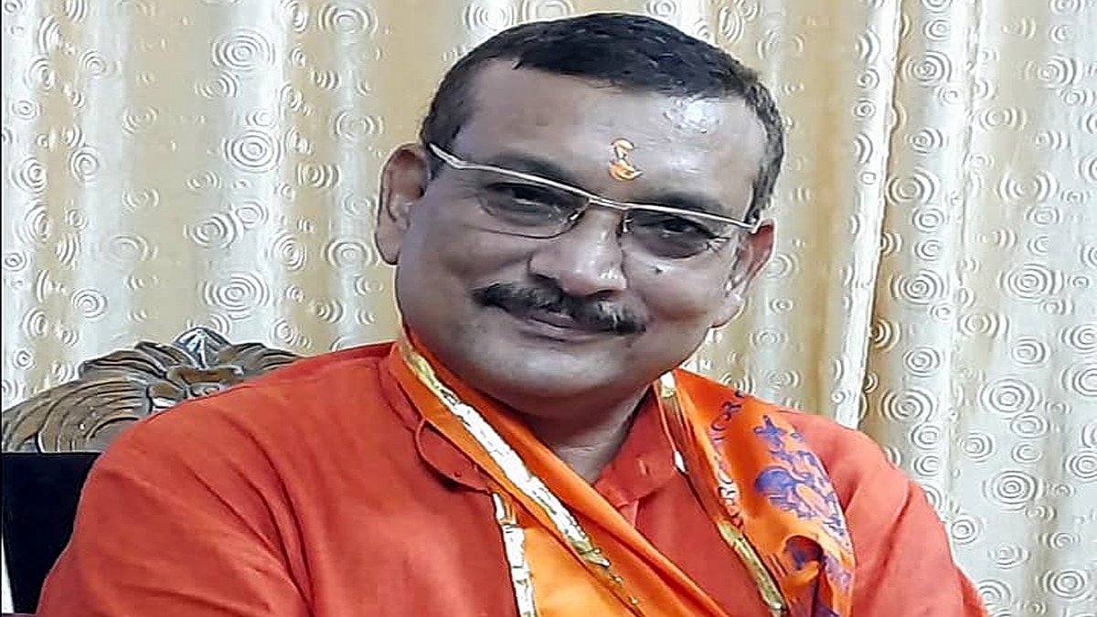 DGP Gupteshwar Pandey Mother is happy for his son 