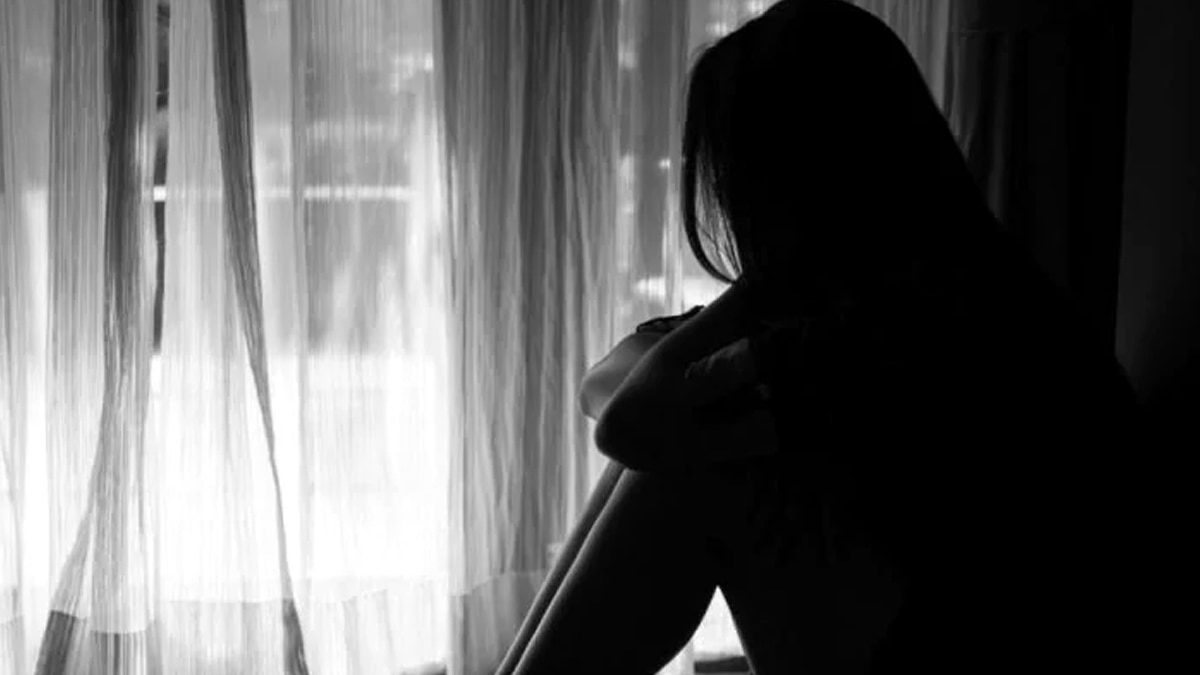 रेप के बाद ब्लैकमेल