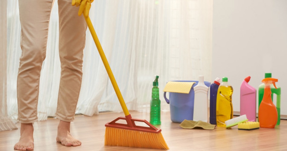 किसी बाहरी को ना दिखाई दे