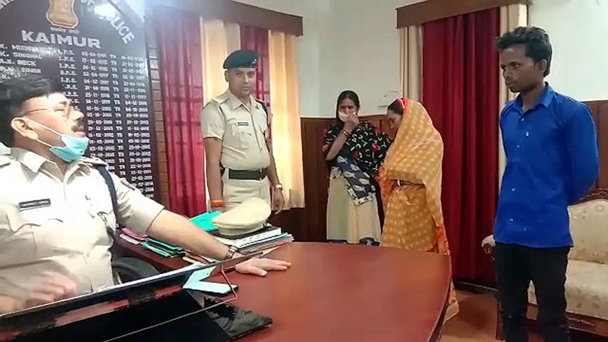 Two women arrested for robbing under the pretext of marriage Kaimur