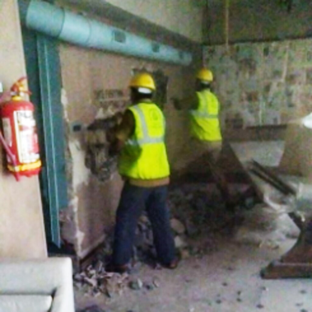 कंगना का ऑफिस