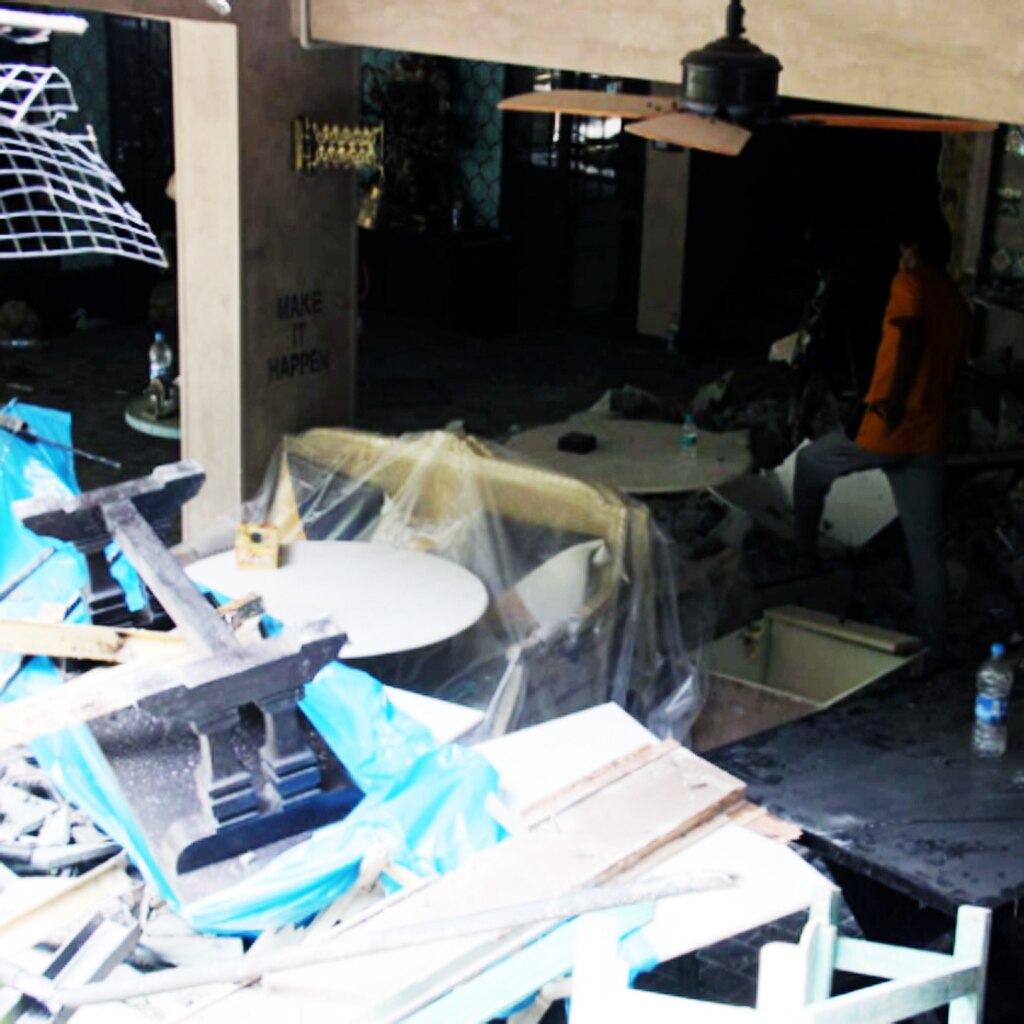 कंगन का ऑफिस