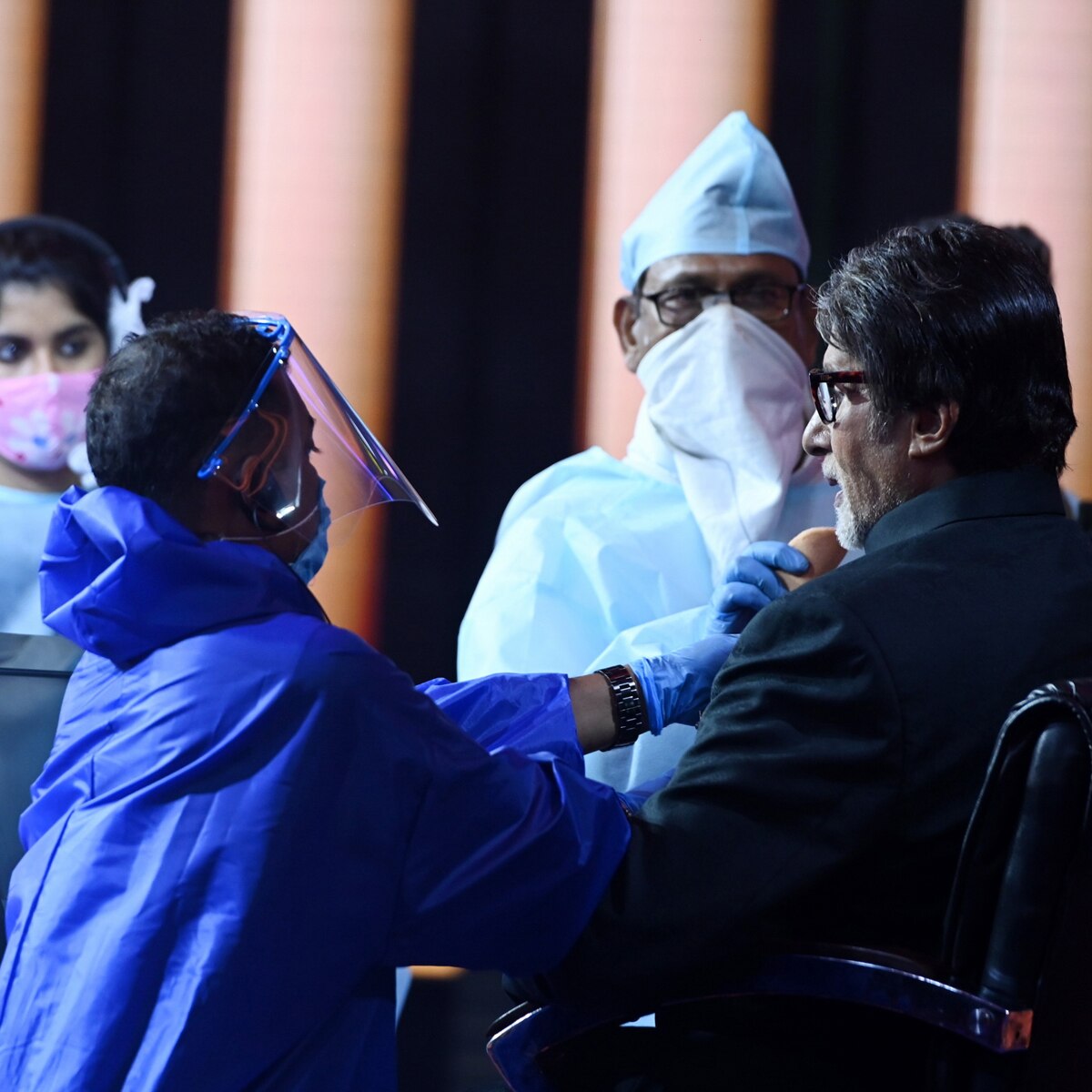 अमिताभ बच्चन