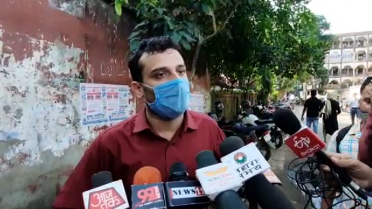 दोस्त बन गया ब्लैकमेलर.