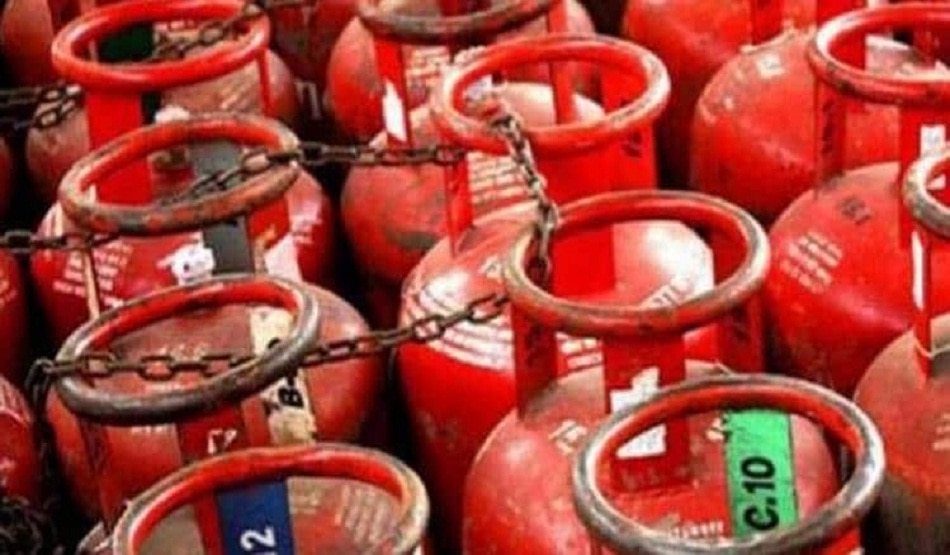 फ्री एलपीजी की डेडलाइन