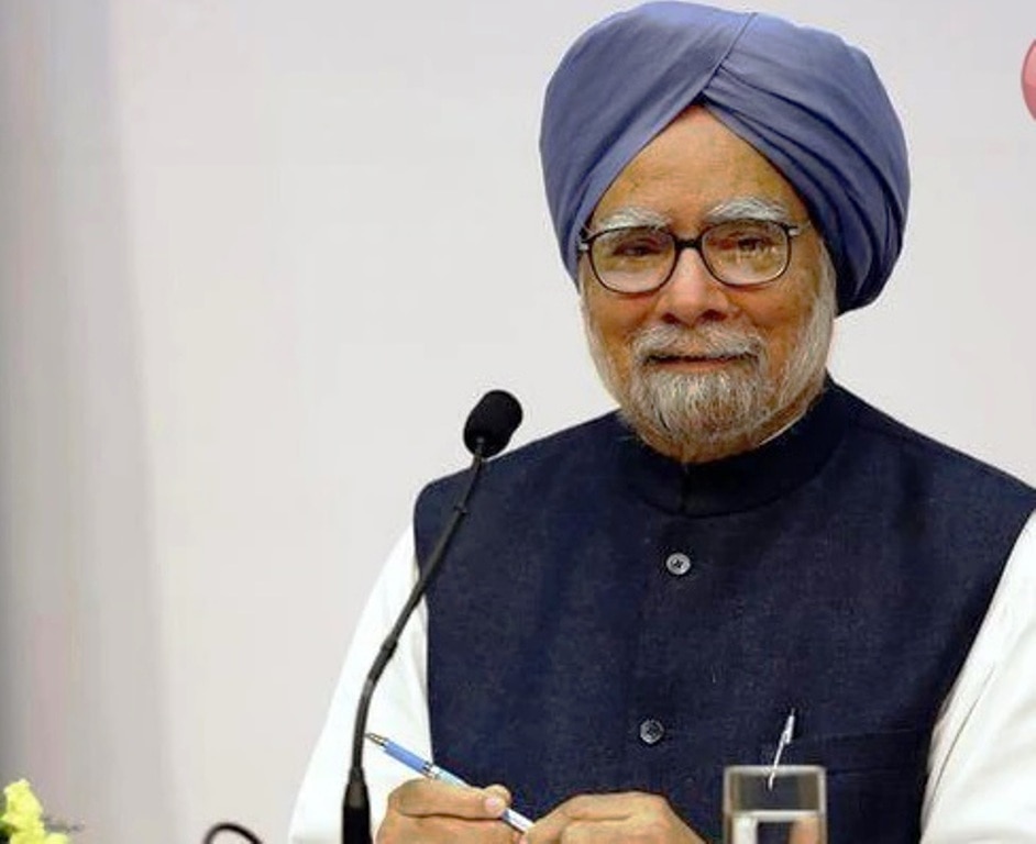 NREGA की शुरुआत की 