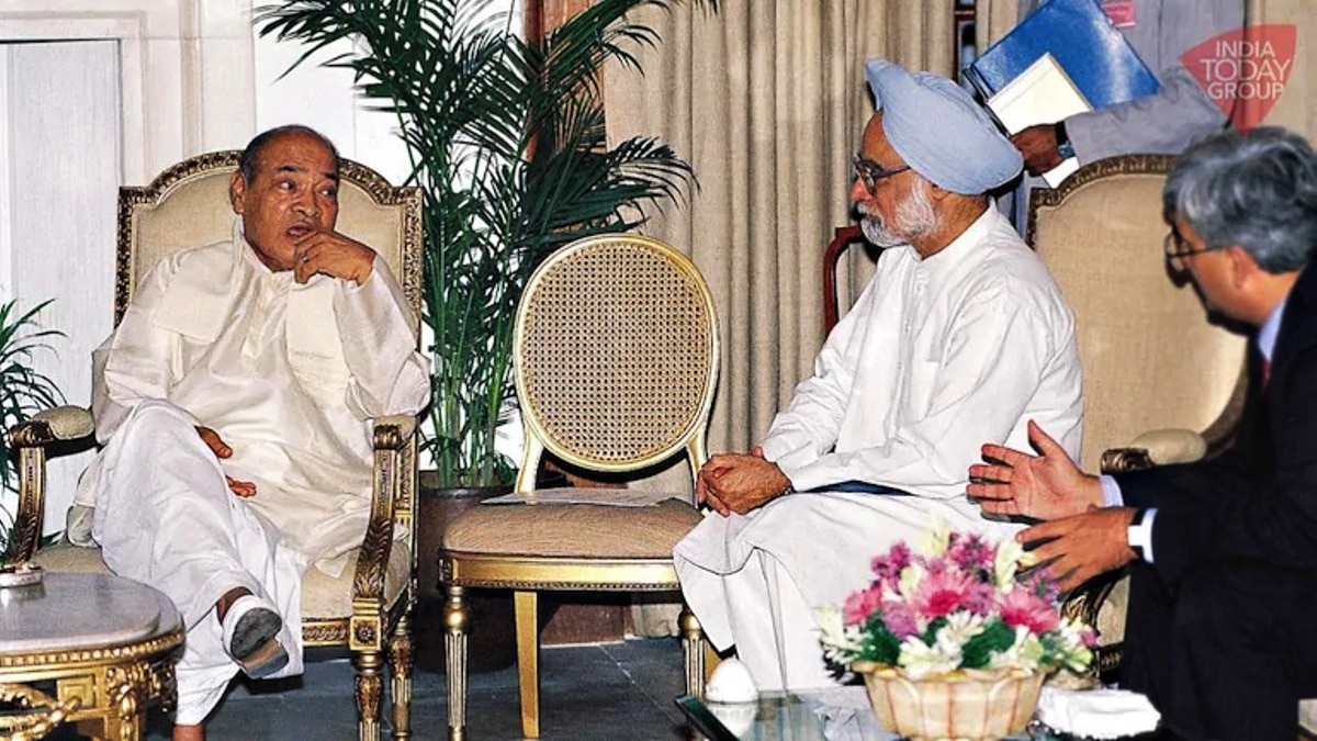 प्रधानमंत्री नरसिंह राव की सरकार में वित्त मंत्री बने थे 