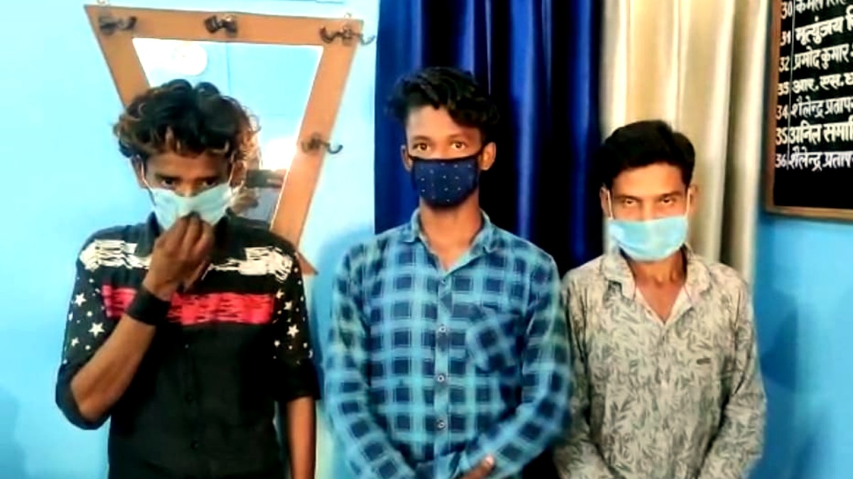 पुलिस गिरफ्त में आरोपी.