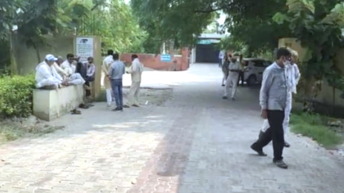 हॉस्पिटल.