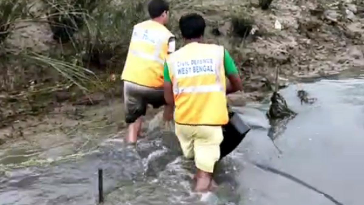 9 साल के मासूम के हाथ-पैर बांधकर जिंदा नहर में फेंका.