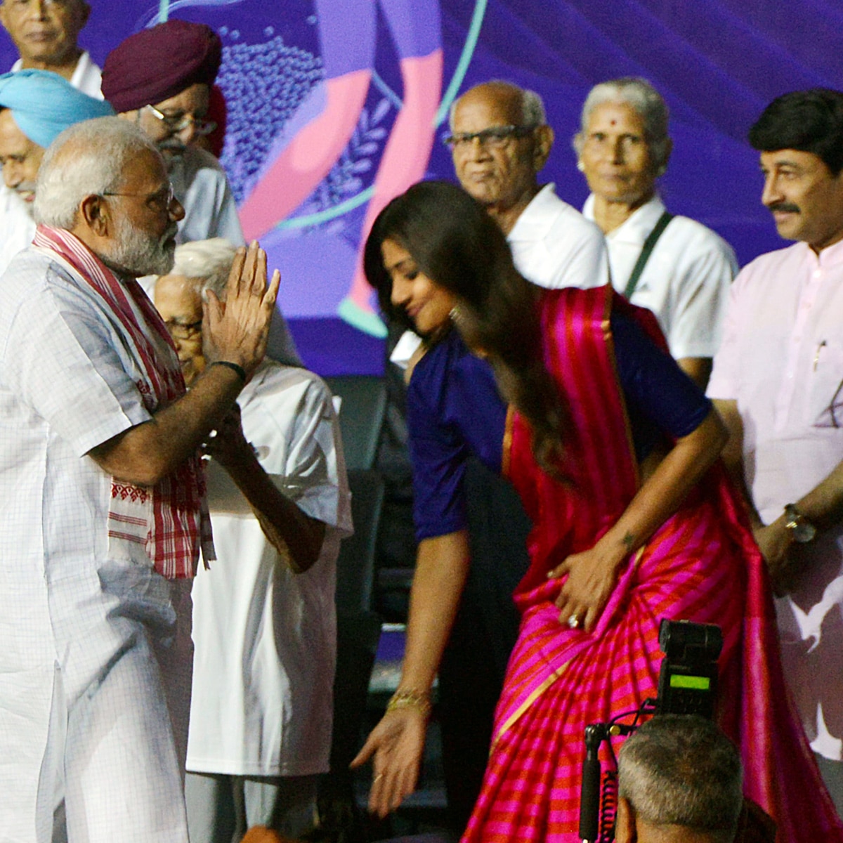 नरेंद्र मोदी और शिल्पा शेट्टी 