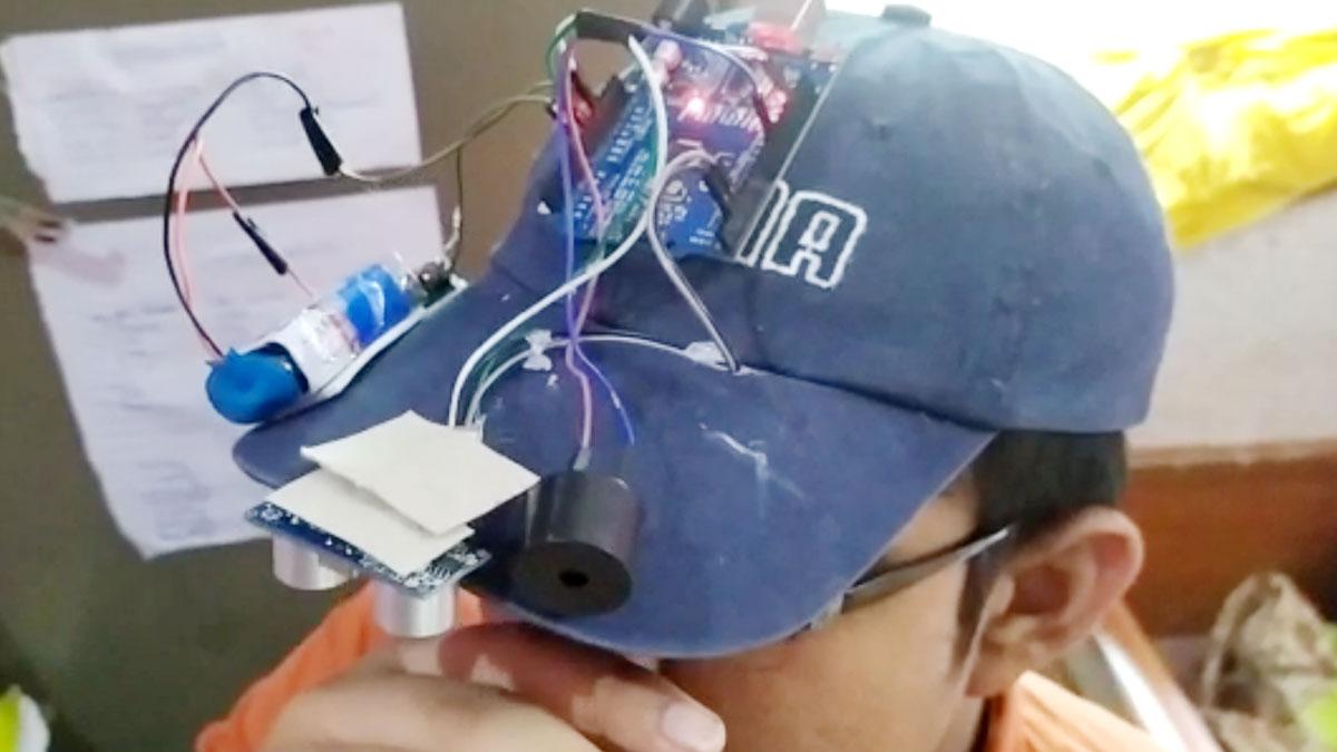 कोरोना टोपी (फोटो आजतक)