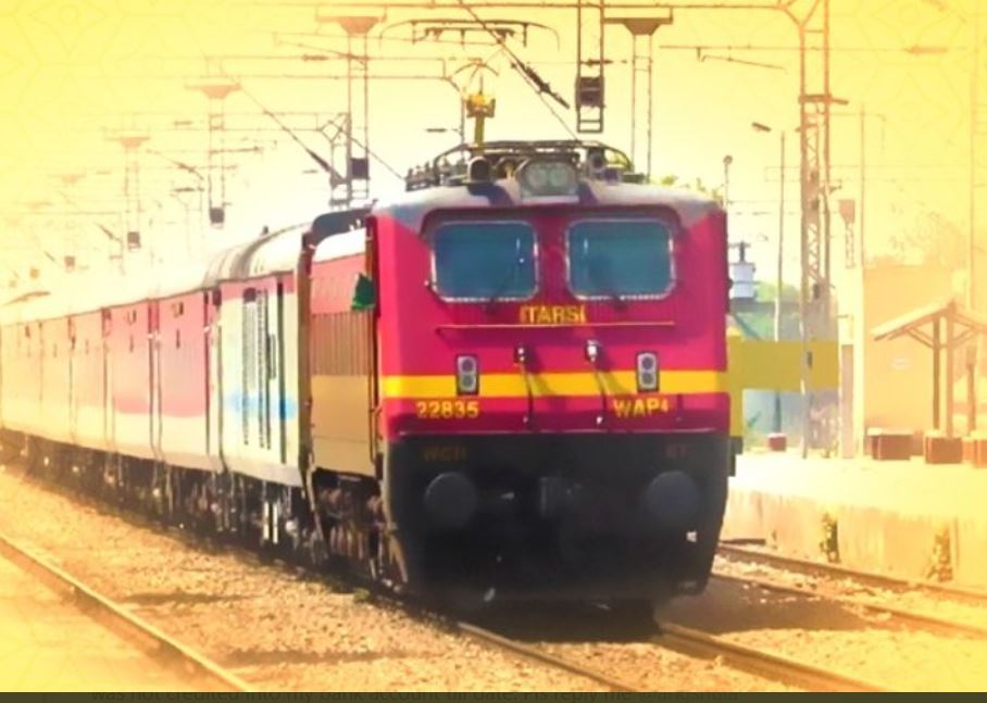 बेकरी की आड़ में हैक करता था IRCTC