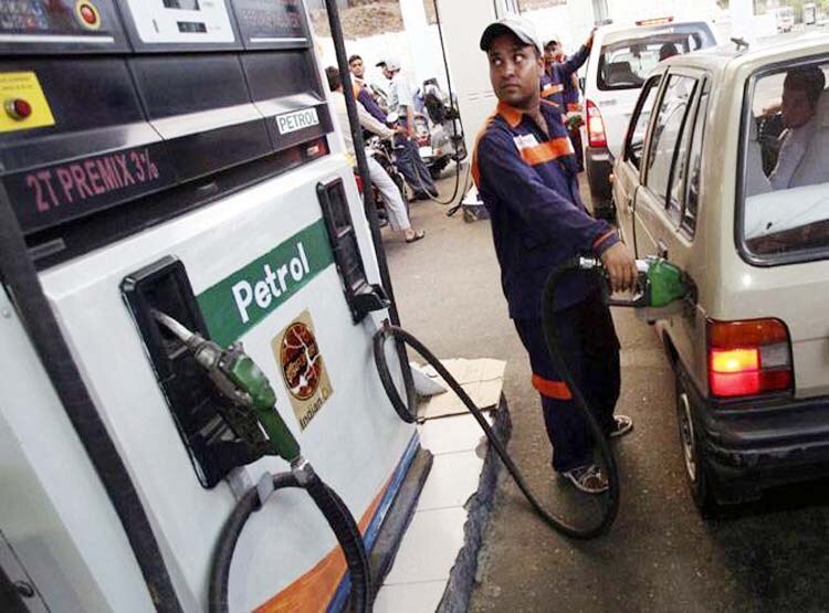 पेट्रोल के भाव में बदलाव नहीं