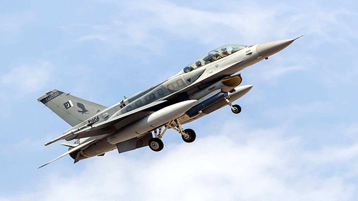 Pakistan F-16 Fighter Jet