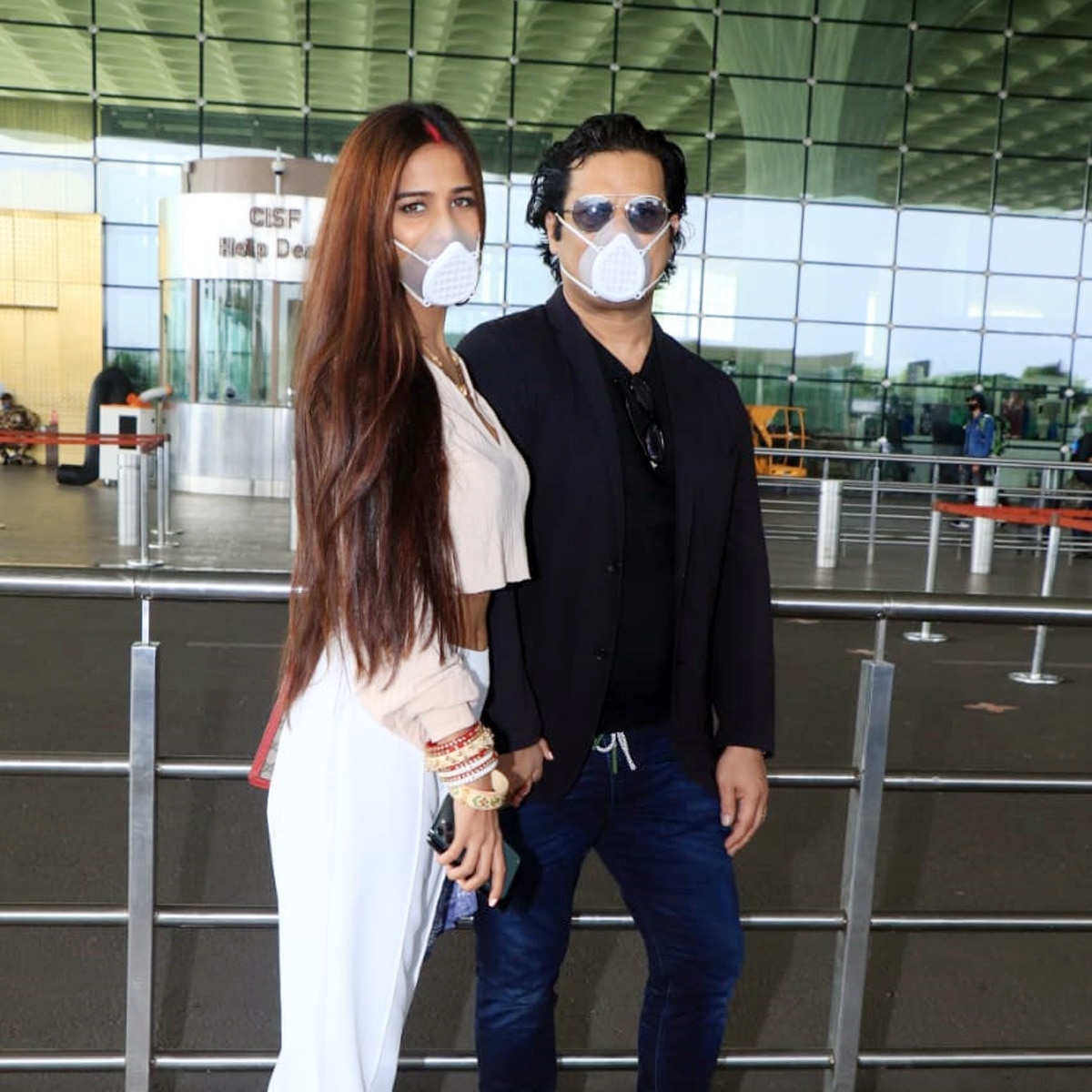 पति संग पूनम पांडे