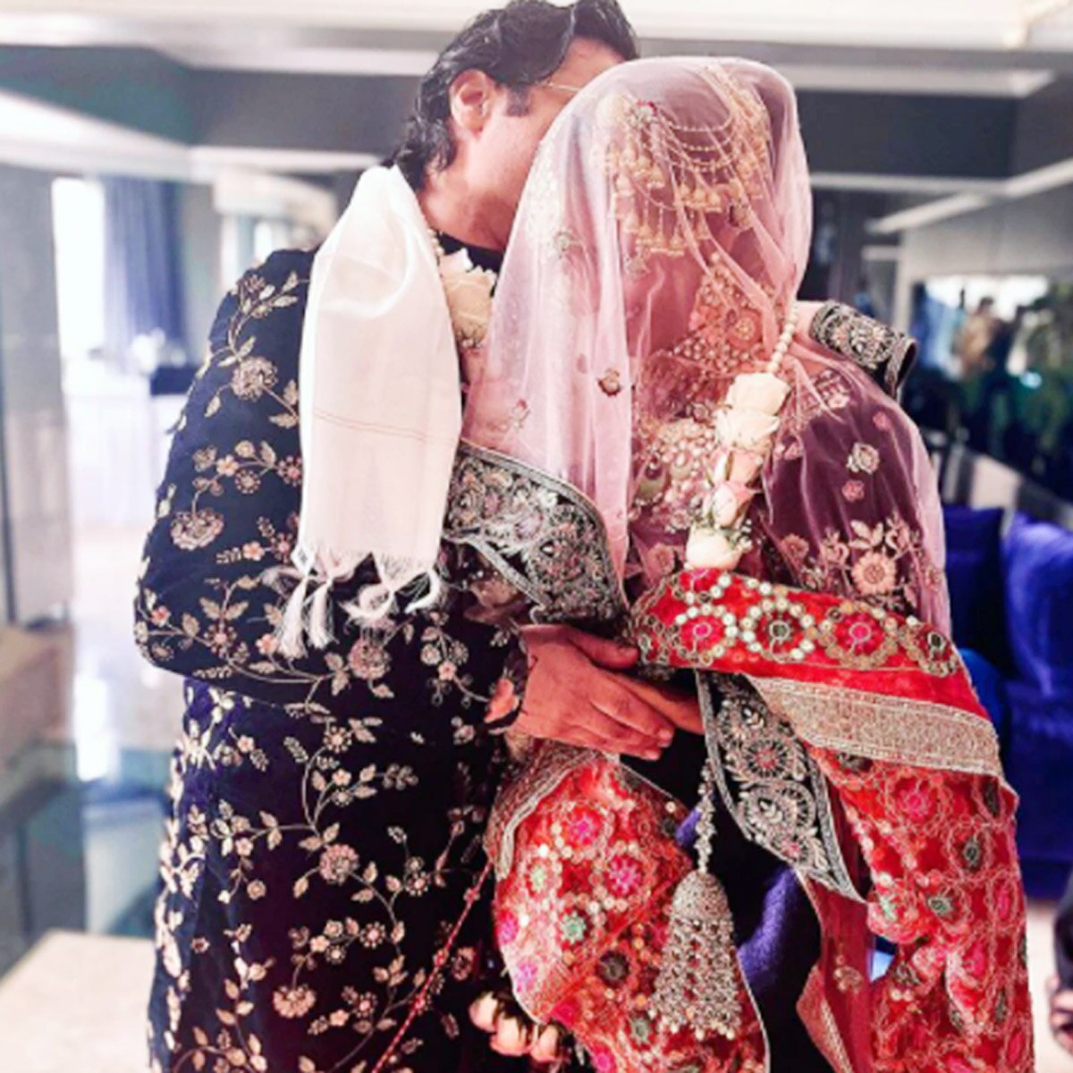 पूनम पांडे और सैम बॉम्बे