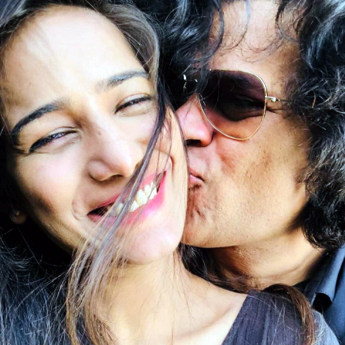 पूनम पांडे और सैम बॉम्बे