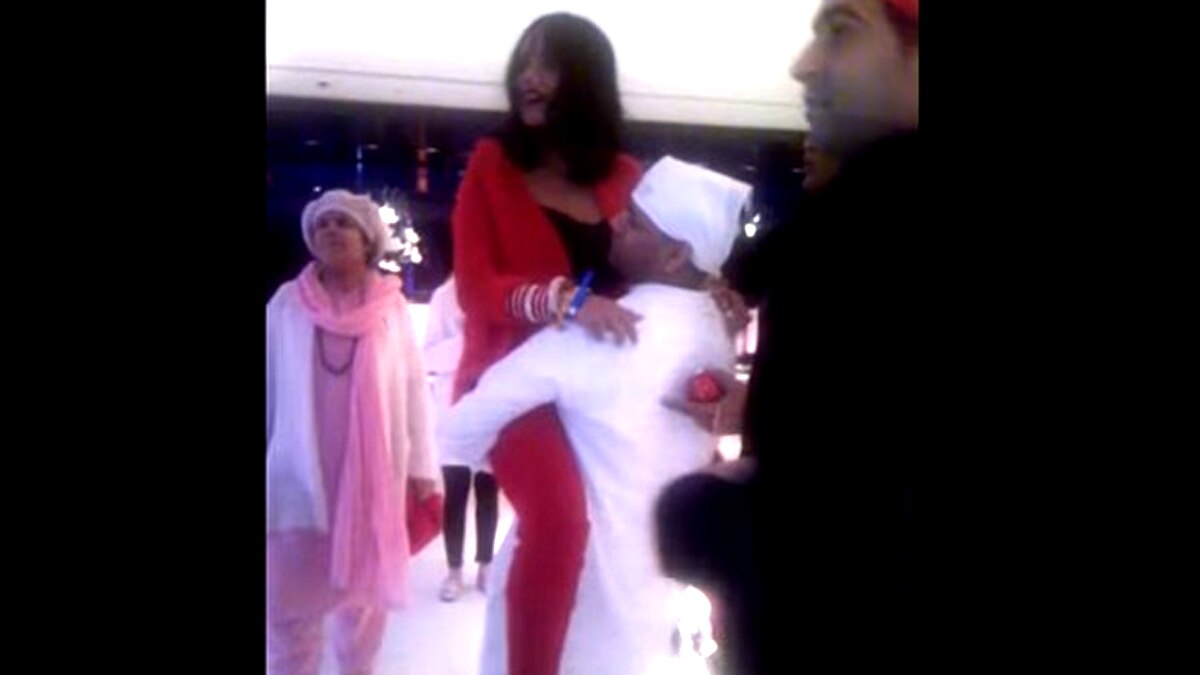 राधे मां.