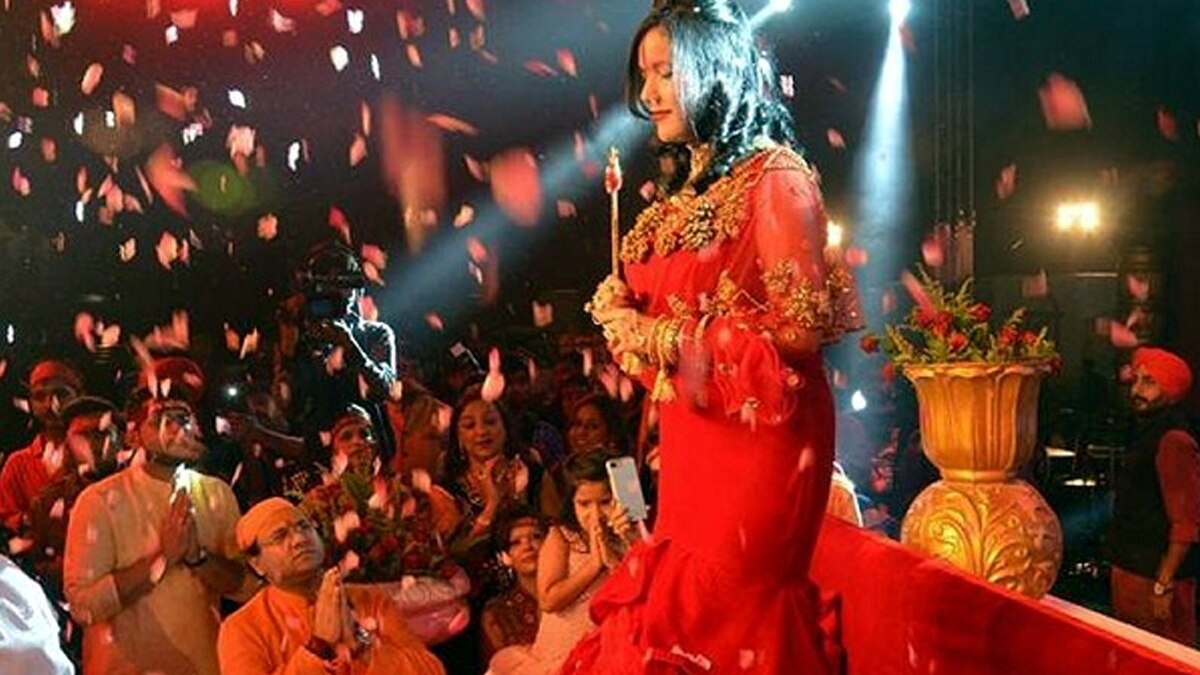 राधे मां.