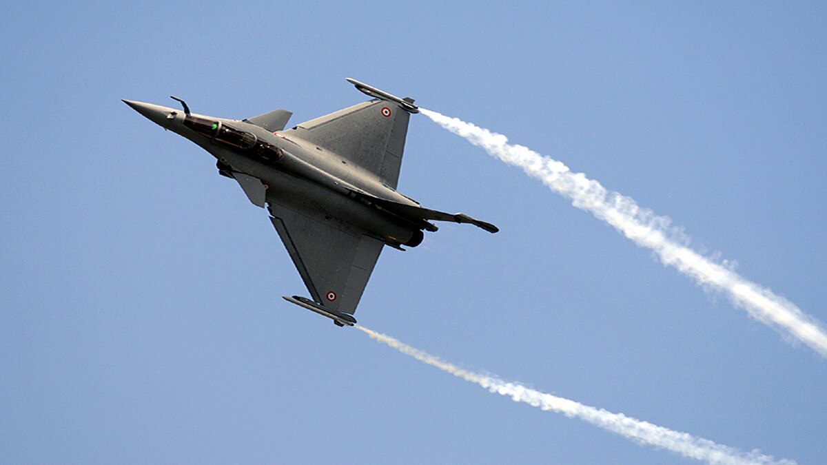 Scalp PL-15 Missile and other Weapons in Rafale