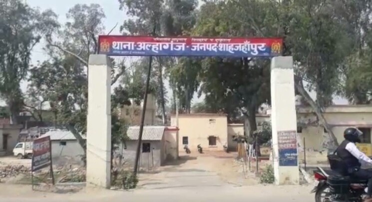 शातिराना अंदाज में 'चल छइयां-छइयां' गाना गाकर करता था लूट, मुठभेड़ में पुलिस ने दबोचा 