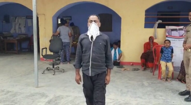 शातिराना अंदाज में 'चल छइयां-छइयां' गाना गाकर करता था लूट, मुठभेड़ में पुलिस ने दबोचा 