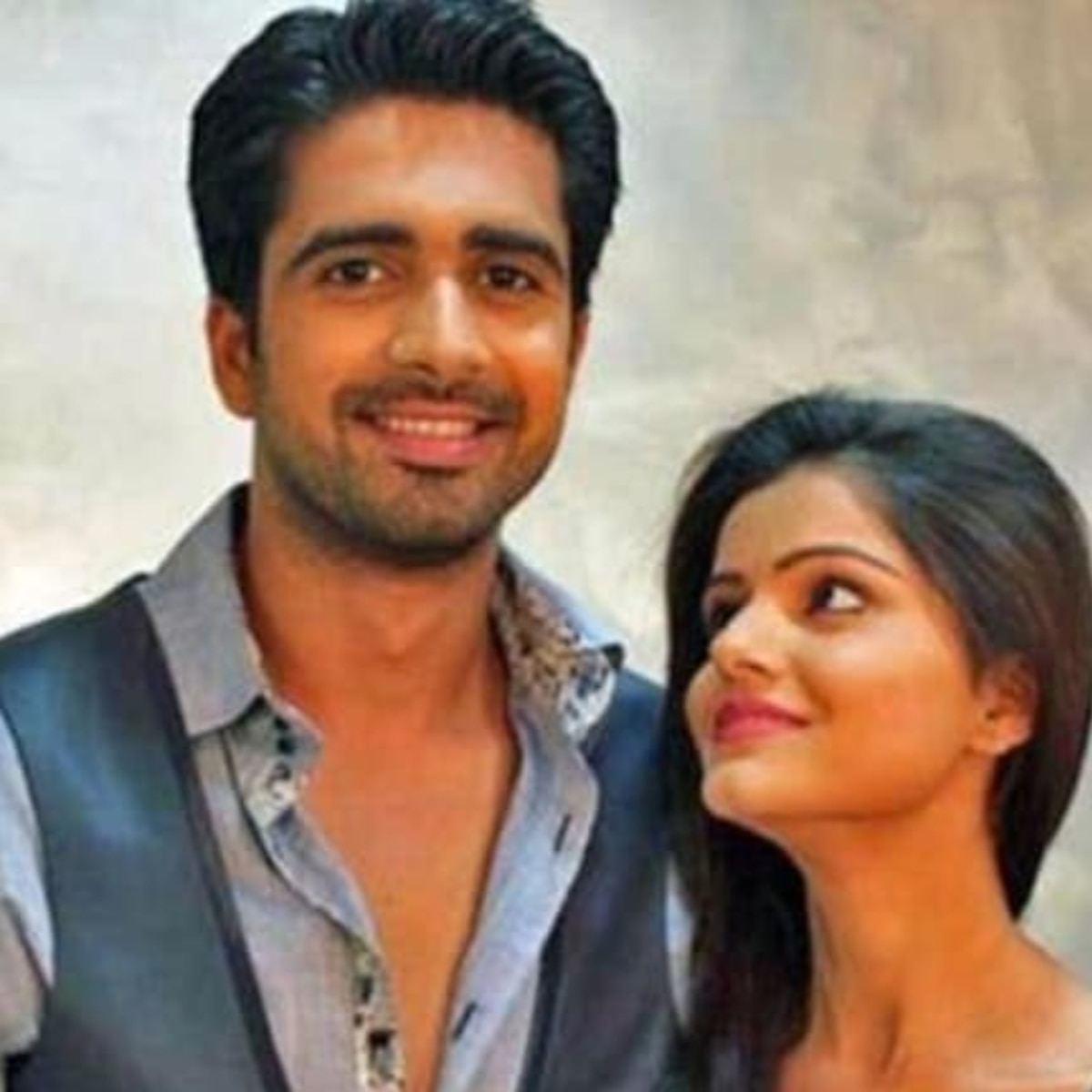 अविनाश सचदेवा और रुबीना दिलैक