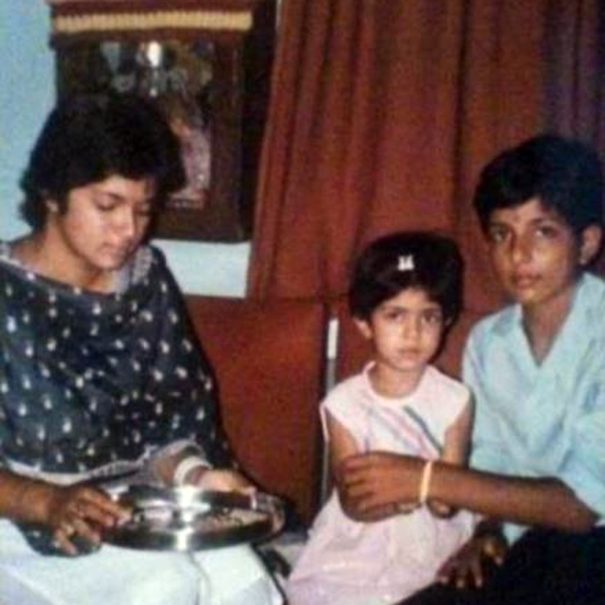 सोनू सूद के बचपन की तस्वीरें