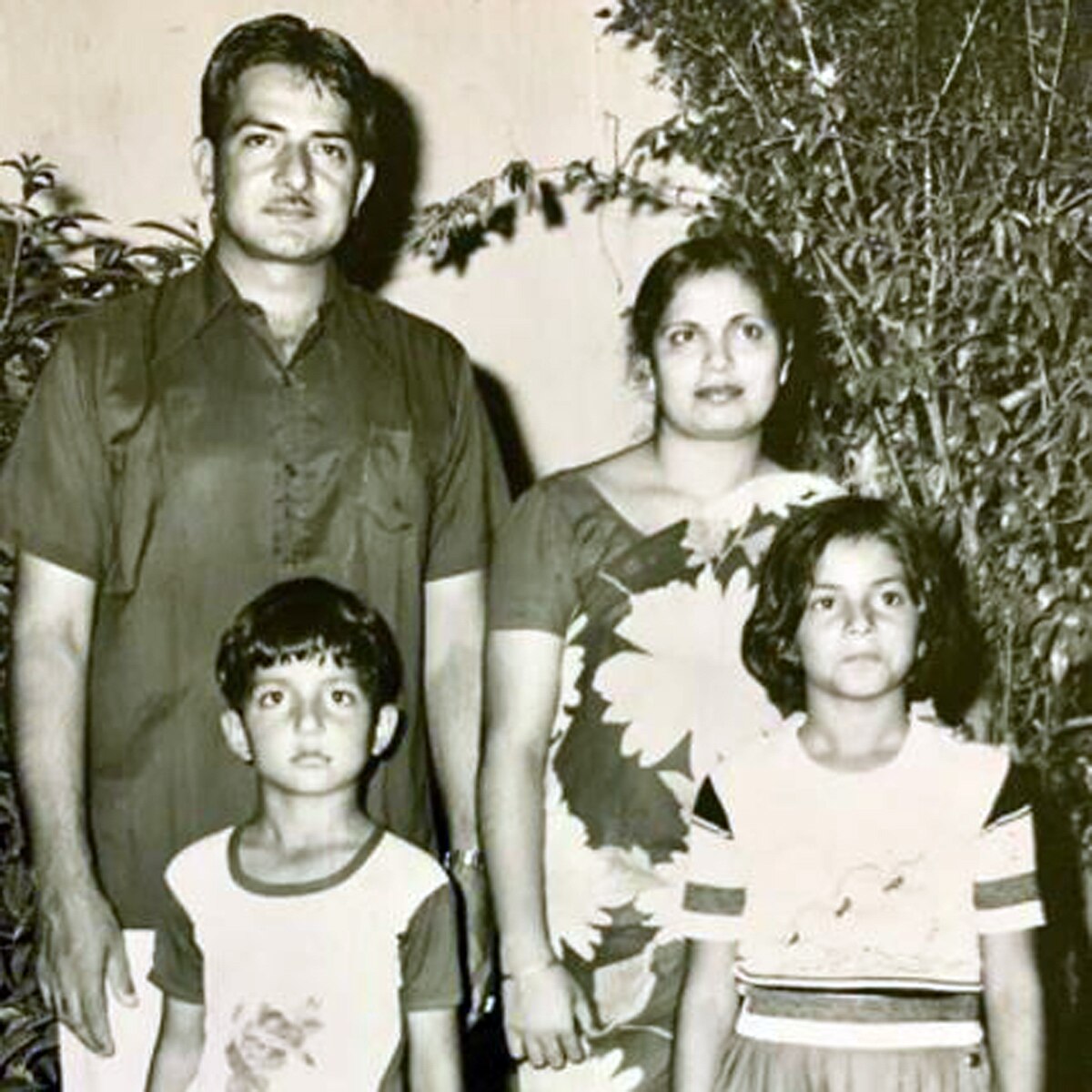 सोनू सूद के बचपन की तस्वीरें