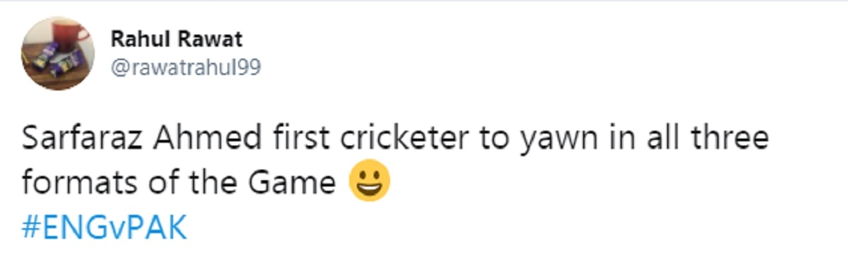 मैच के दौरान सरफराज अहमद फिर जम्हाई लेते पाए गए