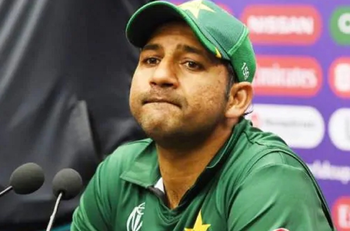 मैच के दौरान सरफराज अहमद फिर जम्हाई लेते पाए गए