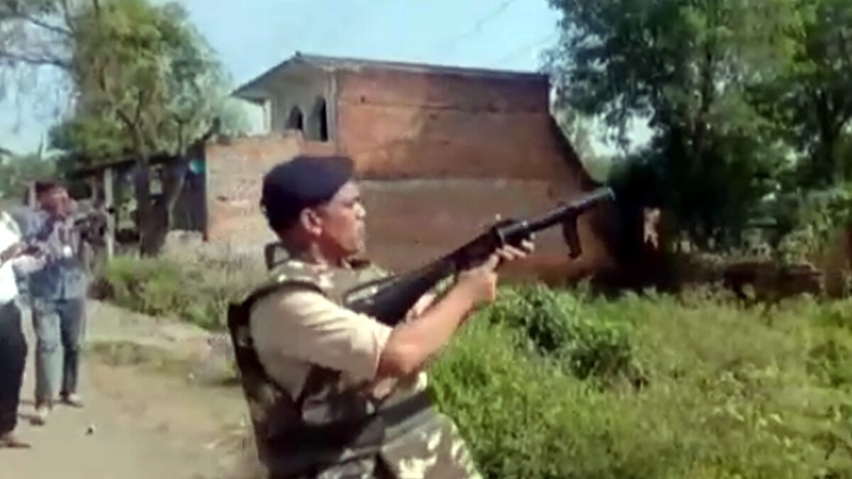 पुलिस थाने में सर्विस रिवॉल्वर की गोली से मौत.